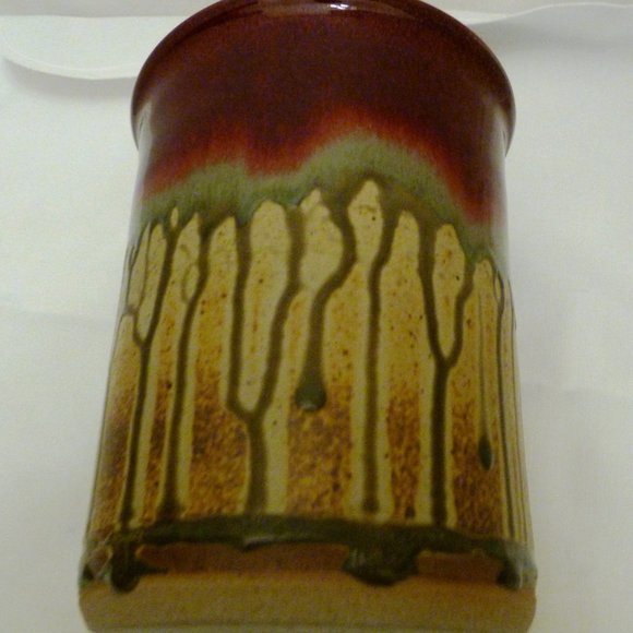 Handcrafted Art Pottery Crock by RAY POTTERY STUDIO: Paul & Evelyn Seagrove, NC - Picture 3 of 8
